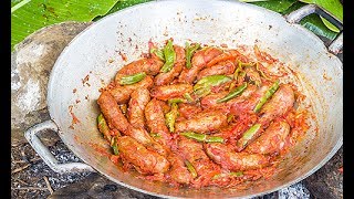 RECETTE  Rougail saucisses maison  Ile de la Réunion [upl. by Ewan460]