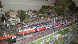 Modellbahnvideo über die tolle H0 Modellbahnanlage von Helmut und Walter model raiway [upl. by Blondelle968]