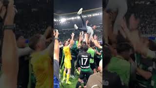 Rúben Amorim is thrown in the air by the Sporting players following his final home game in charge 💚🥺 [upl. by Hedve411]