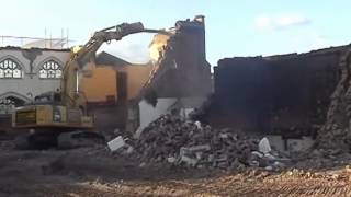 Linbro Demolition  Demolition of the United Reformed Church Kimberworth Rotherham Part 2 [upl. by Gibbie68]