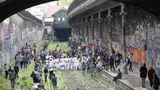 Le Hasard Ludique  Valorisation de la Petite Ceinture dans le 18e arrondissement [upl. by Akinoj761]