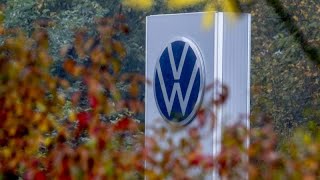 Volkswagen meldet starken Gewinneinbruch und kündigt Sparmaßnahmen an [upl. by Tom]