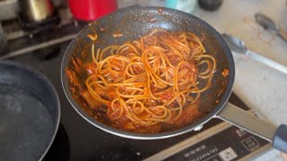 Honest mistake  Spaghetti all’Amatriciana senza formaggio [upl. by Onirefes]