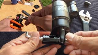 removing fox shock float X2 and fox DHX eyelet bushings [upl. by Windham]