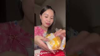 Ăn Chu chi bii rồi tâm sự chút nhỉ😆mukbang foodreview jollibee [upl. by Ingmar]