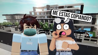 COPIANDO las CASAS A MIS VECINOS en BLOXBURG LO NOTARÁN 😱 [upl. by Eniliuqcaj]