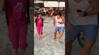 FIZ um TAPETE pra uma MENINA ESPECIAL na PRAIA 😳 [upl. by Price]