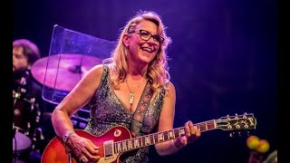 Susan Tedeschi Derek Trucks quotBell Bottom Bluesquot Boston MA 112922 [upl. by Rosalind648]