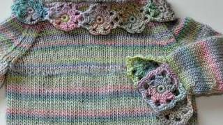 Stricken  Babypulli quotDaisyquot Teil 4  Granny Squares und Blüten für Ärmel und Halsausschnitt [upl. by Duax]