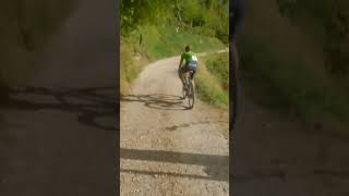 Matej Mohoric makes cycling downhill on gravel look easy 😳👏 cycling shorts [upl. by Raamal156]