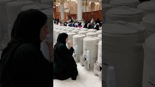 Zam zam ko peena shifa hai zamzam masjidnabawi madina [upl. by Merlin783]