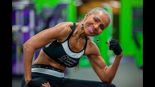 ATLETA FITNESS DE 81 ANOS Um pouco da vida e rotina da inspiradora ERNESTINE SHEPHERD [upl. by Demmy]