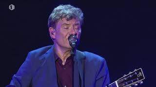 Bart Peeters Deluxe live in de Lotto Arena  Tot je weer van me Houdt [upl. by Ociral]