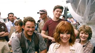 Jurassic World  Featurette quotBienvenue à Jurassic Worldquot Au cinéma le 10 juin [upl. by Betteann]