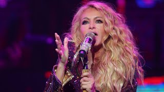 Paulina Rubio insulta a miembro de su banda en pleno concierto [upl. by Nevetse]