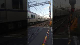 下高井戸駅｜京王線（京王電鉄5000系電車5736F）回送列車。明大前4号踏切。R4（東京都世田谷区）KEIO LINE Shimotakaido Station Tokyo JAPAN TRAIN [upl. by Nnayllek]