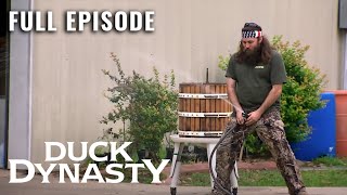 Duck Dynasty Too Close for Comfort  Full Episode Season 1 Episode 6 [upl. by Magner]