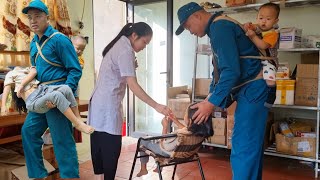 The orphan girl had terminal cancer and the border guard helped take her to see a doctor [upl. by Horodko528]