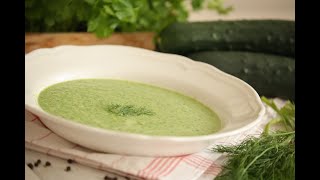 Erfrischende kalte Gurkensuppe [upl. by Nomaj]