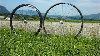 Roue Alpins Wheel  moyeux White Industries [upl. by Akeme]