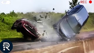 Car crash compilation 30  123 Tragic Moments  idiots in cars [upl. by Eintihw]