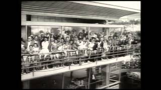 DEFA Augenzeuge Fährschiff Sassnitz amp der Glasbahnhof 1959 [upl. by Ettevol]