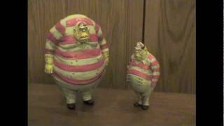 Action Figure Review American Mcgees AliceTweedle Dee and Tweedle Dum [upl. by Ggerc]