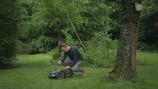 Husqvarna Automower 410XE NERA review  Klantbeoordeling amp ervaring [upl. by Elodea]