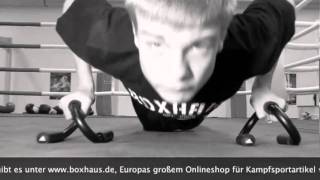 Boxen lernen Tutorial  Perfekte Liegestütze mit Liegestützgriffen PushUpBars von Adidas [upl. by Arahk]