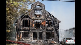 Incendie majeur à Lévis dans le secteur de SaintRomuald [upl. by Yelra]