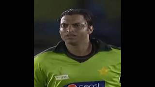 Harbhajan Singh Vs Shoaib Akhtar Greatest Battle  Amazing Story [upl. by Loginov529]