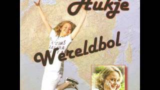 Aukje Fijn  Wereldbolwmv [upl. by Bicknell]