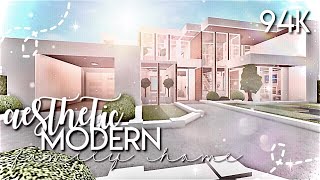 ROBLOX  Bloxburg Aesthetic Modern Family Home 94k  House Build [upl. by Ariamo]