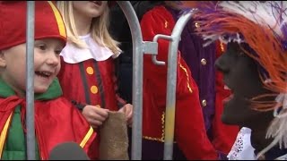 Sinterklaas intocht in Hellevoetsluis druk bezocht [upl. by Mitran]