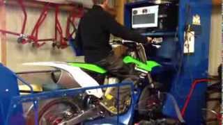 Passage au banc dessai Kxf 450 supermotard [upl. by Dibbrun]