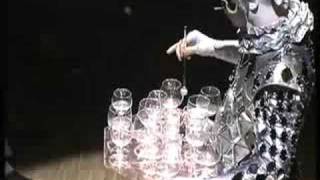 Kristalleon Glasharfe  Venezianisches Spiegelkostüm  Glass harp player  Mirror costume [upl. by Gertrud]