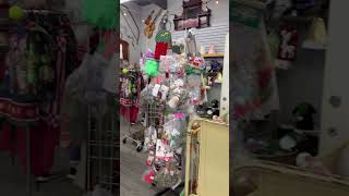 Christmas thrifting at Langley Mission thrift christmasdecor ￼thrifting [upl. by Nowed]