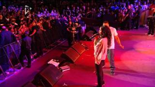 Nelly ft Kelly Rowland  Dilemma Live  Orange Rockcorps 2009 [upl. by Darsey100]