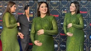 Hiba Bukhari Announcement Pregnancy In Hum Style Lux Award Show Kitchen with khushboo jaannisar [upl. by Kciredec]