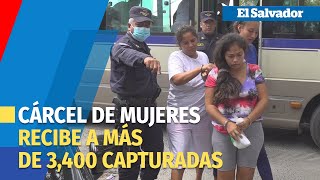 Más de 3400 mujeres capturadas en régimen de excepción de El Salvador [upl. by Kcirej]