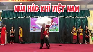 MÚA HÀO KHÍ VIỆT NAM  Lớp 9D Trường THCS Khâu Vai Học Sinh Vùng Cao Mèo Vạc Văn Nghệ 2011 [upl. by Gnoc]