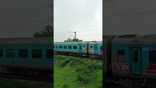 Gatimaan Express crossing flat 130kmhr through ARAVALI Ghats section in monsoon hard1iks [upl. by Nossah927]