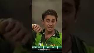 Saeed Ajmal Vs Mike Hussey khanelogs [upl. by Aleta497]