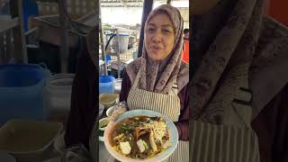 Mee Rebus Tulang food foodie foodlover foodblogger foodvlog makanenak makan makanan [upl. by Nalo281]