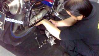 HONDA VARADERO 1000 00 yr Model Rebuild Rear ShockPart 1wwwteamhklracingcom [upl. by Hctub]