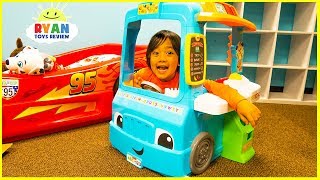 Ryan Pretend Play with Food Cooking Truck and Kitchen Playset [upl. by Assil868]