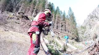 Forsttechnik extrem🌲Windwurf aufarbeitung Tiroler BergwaldUmbalfälle [upl. by Geesey]