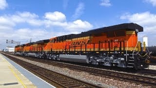 BNSF Railway Train Action in Commerce  4513 [upl. by Anawat]