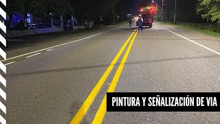 Pintura y Señalización Vial  Demarcación de una Carretera [upl. by Enaxor972]