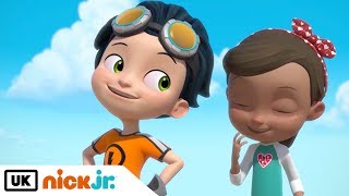 Rusty Rivets  Sand Castle Hassle  Nick Jr UK [upl. by Aikrahs]